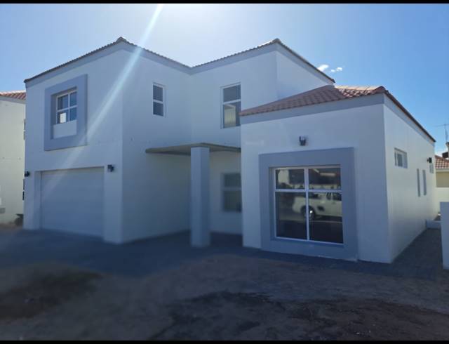 3 BEDROOM HOUSE FOR SALE IN PORT OWEN